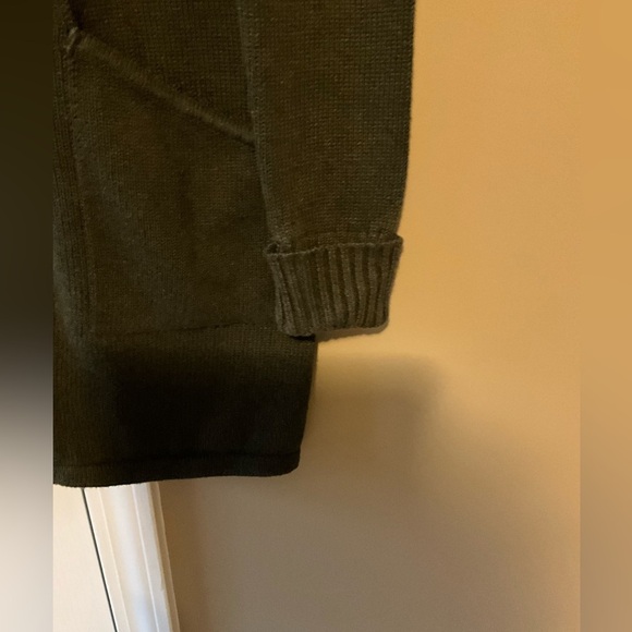 NEW Tahari Olive Green Cardigan Sweater Size XS -S From Pockets. - Picture 2 of 8